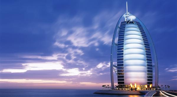 HOLIDAY INN & SUITES DUBAI SCIENCE PARK 4 * - Дубай - сити, ОАЕ